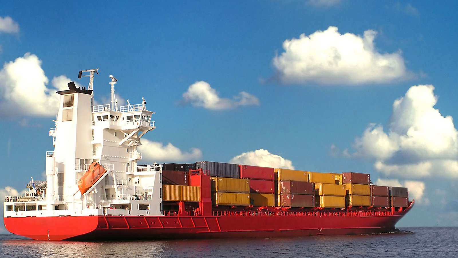 Ocean freight support for commercial cargo and bulk consignments